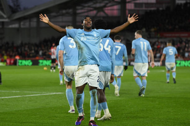 里埃尔成功 里埃尔成功