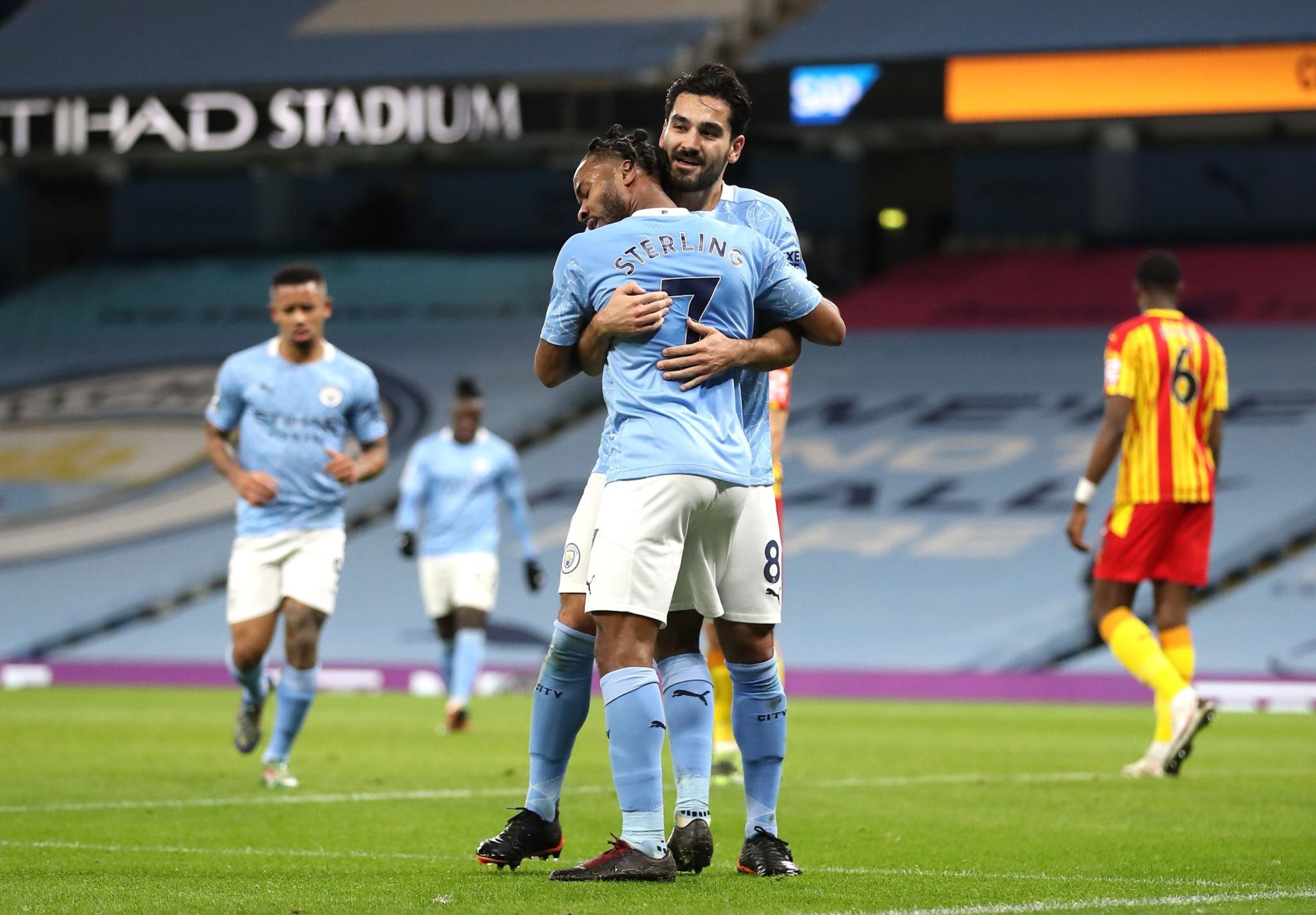 但他憑藉練 但他憑藉練